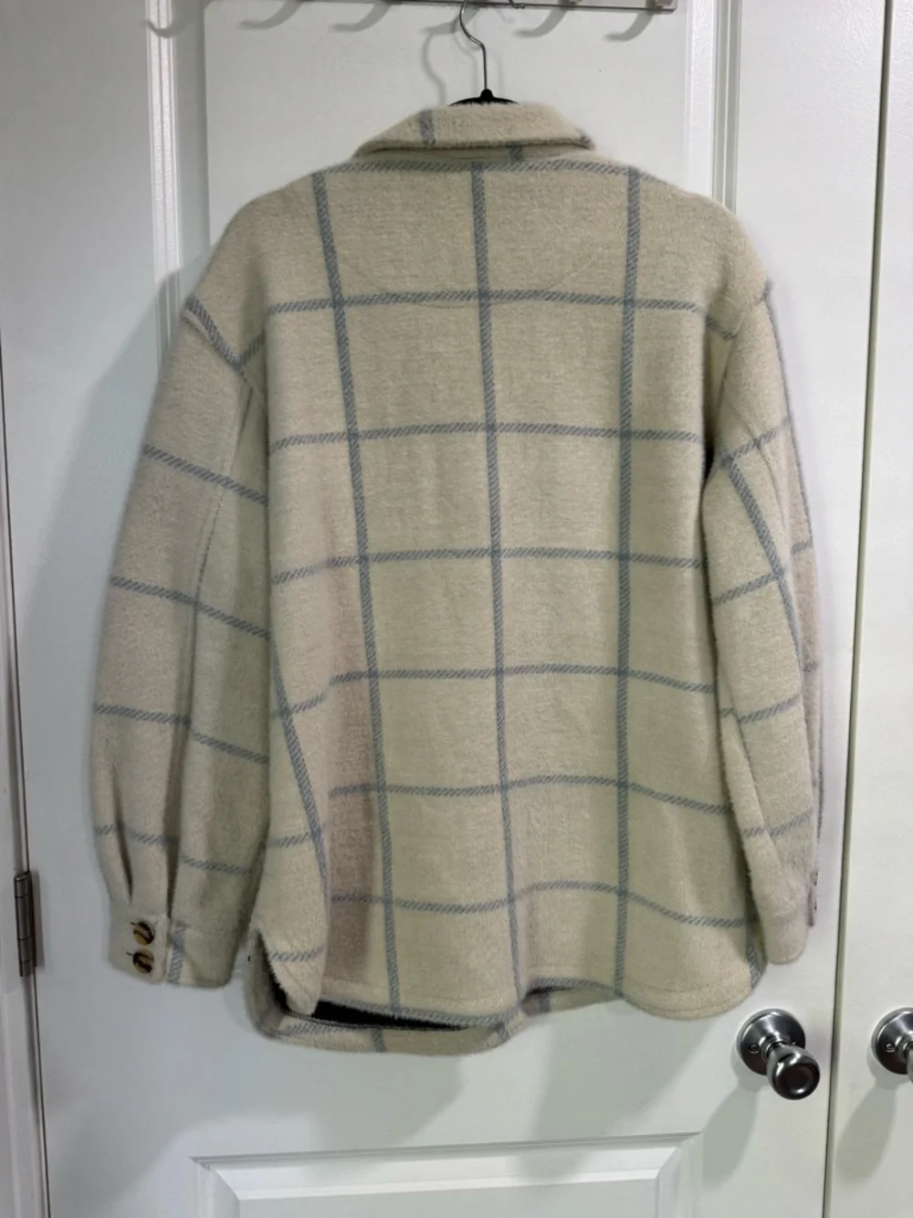 Z Supply Tucker Jacket Shacket Plaid Sand Cream Light Blue M - Picture 5 of 7